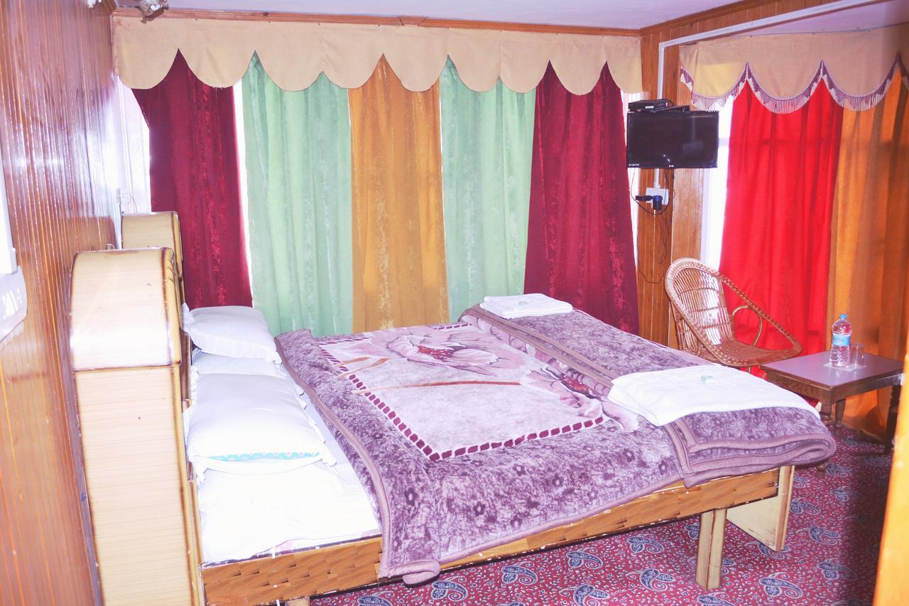 Hotel Glacier Heights Sonāmarg 外观 照片